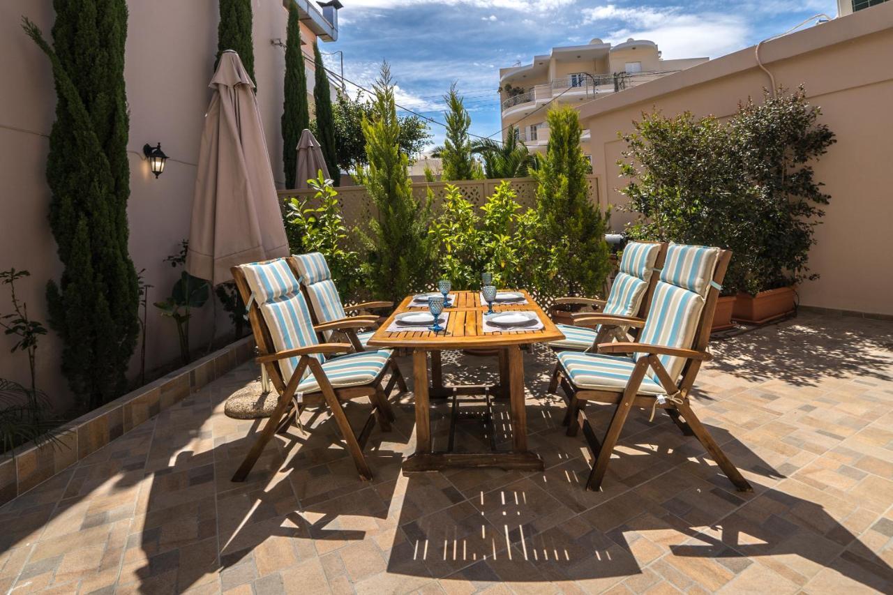 Iro City And Beach Boutique Homes Chania  ภายนอก รูปภาพ