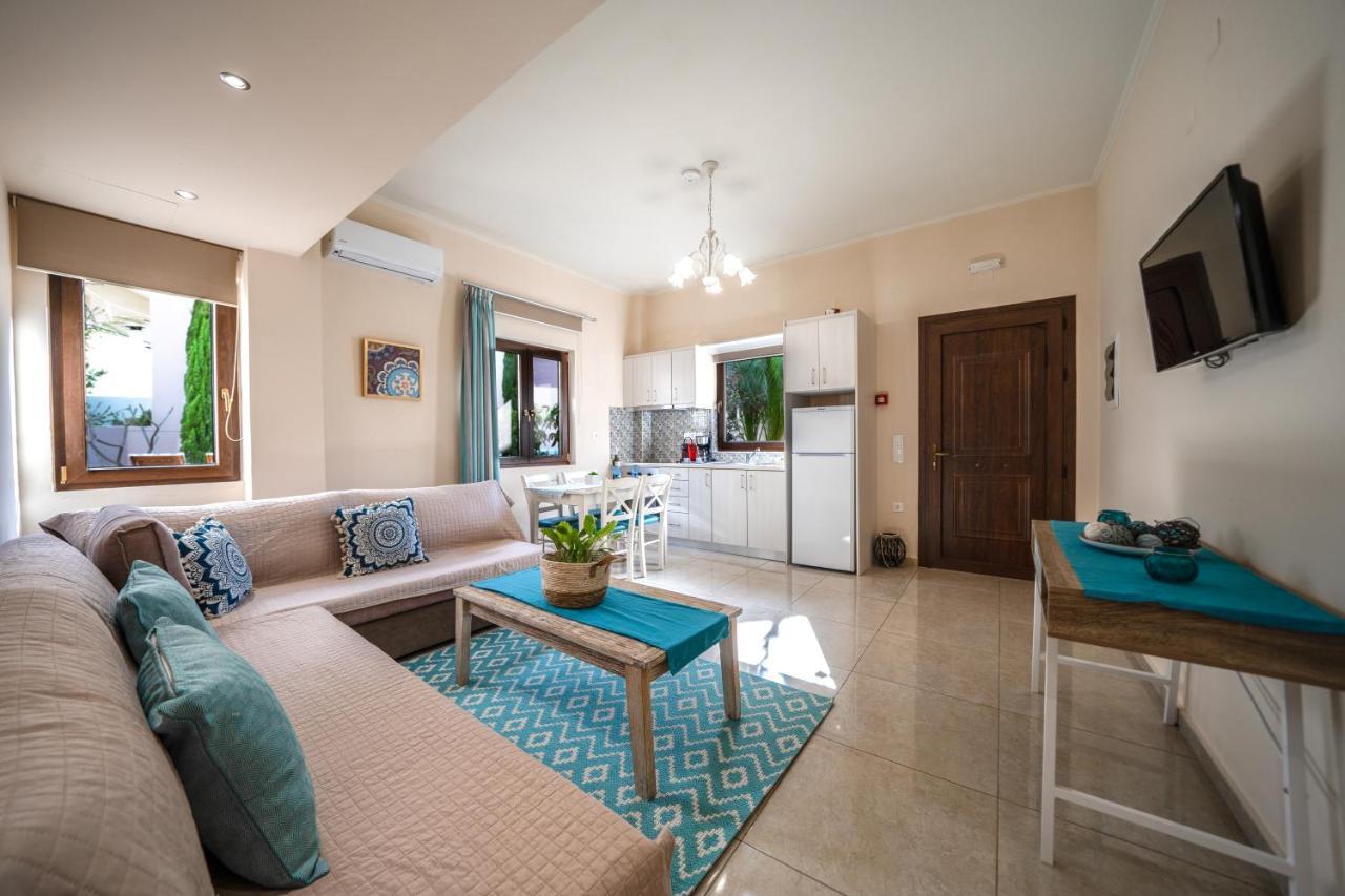 Iro City And Beach Boutique Homes Chania  ภายนอก รูปภาพ