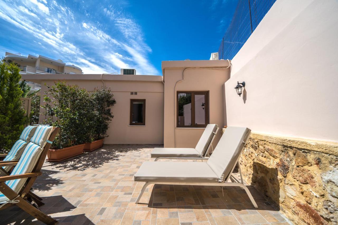 Iro City And Beach Boutique Homes Chania  ภายนอก รูปภาพ
