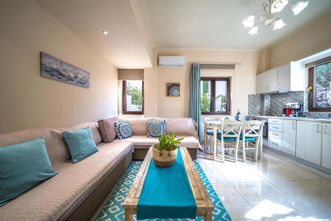 Iro City And Beach Boutique Homes Chania  ภายนอก รูปภาพ