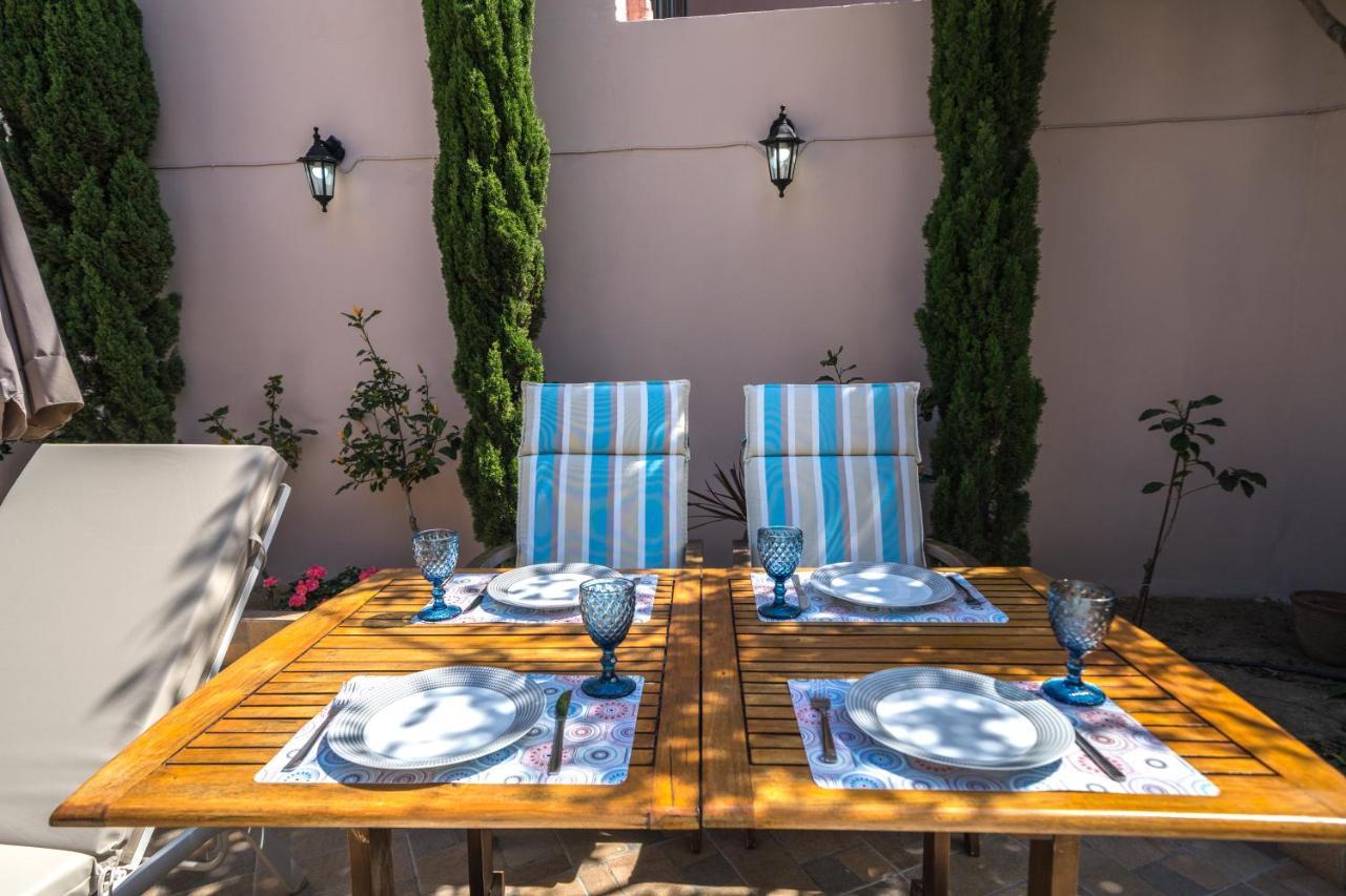 Iro City And Beach Boutique Homes Chania  ภายนอก รูปภาพ
