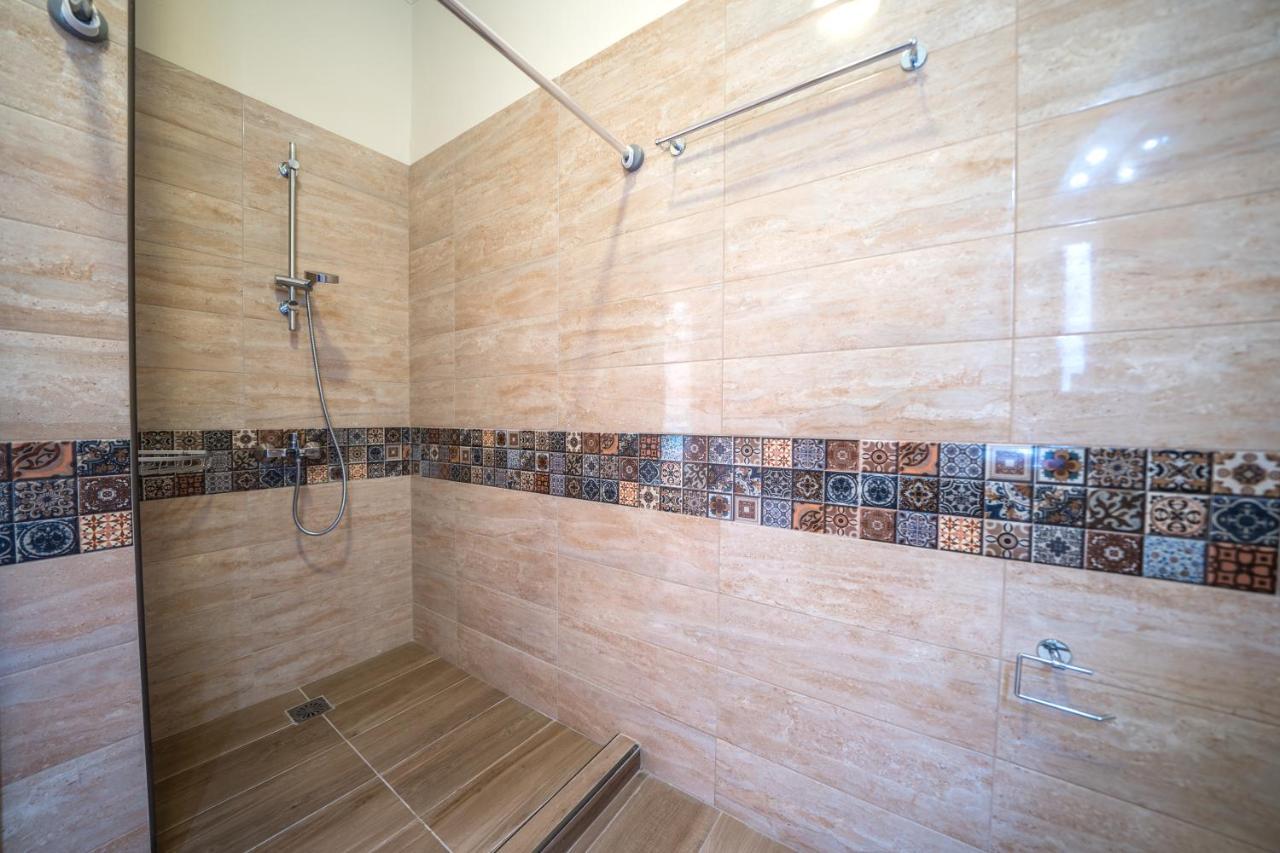 Iro City And Beach Boutique Homes Chania  ภายนอก รูปภาพ
